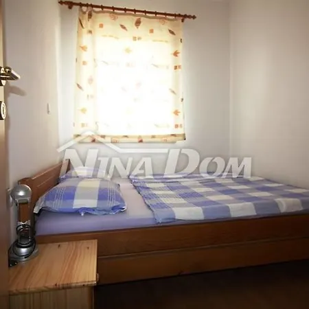 Ana Apartment *