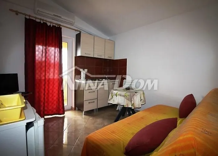 Apartment Ana *