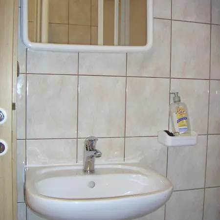 Apartament Ana Vir