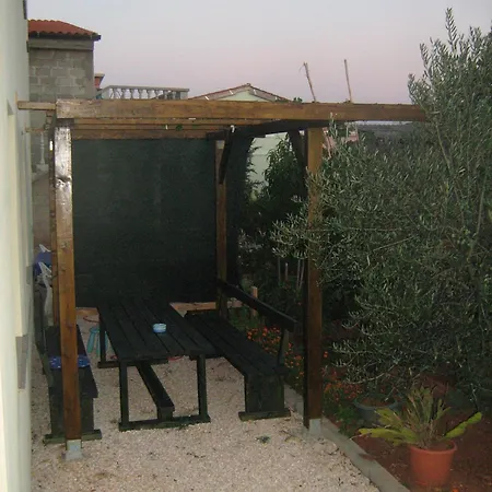 Apartmán Ana Vir