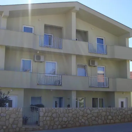 Ana Apartament